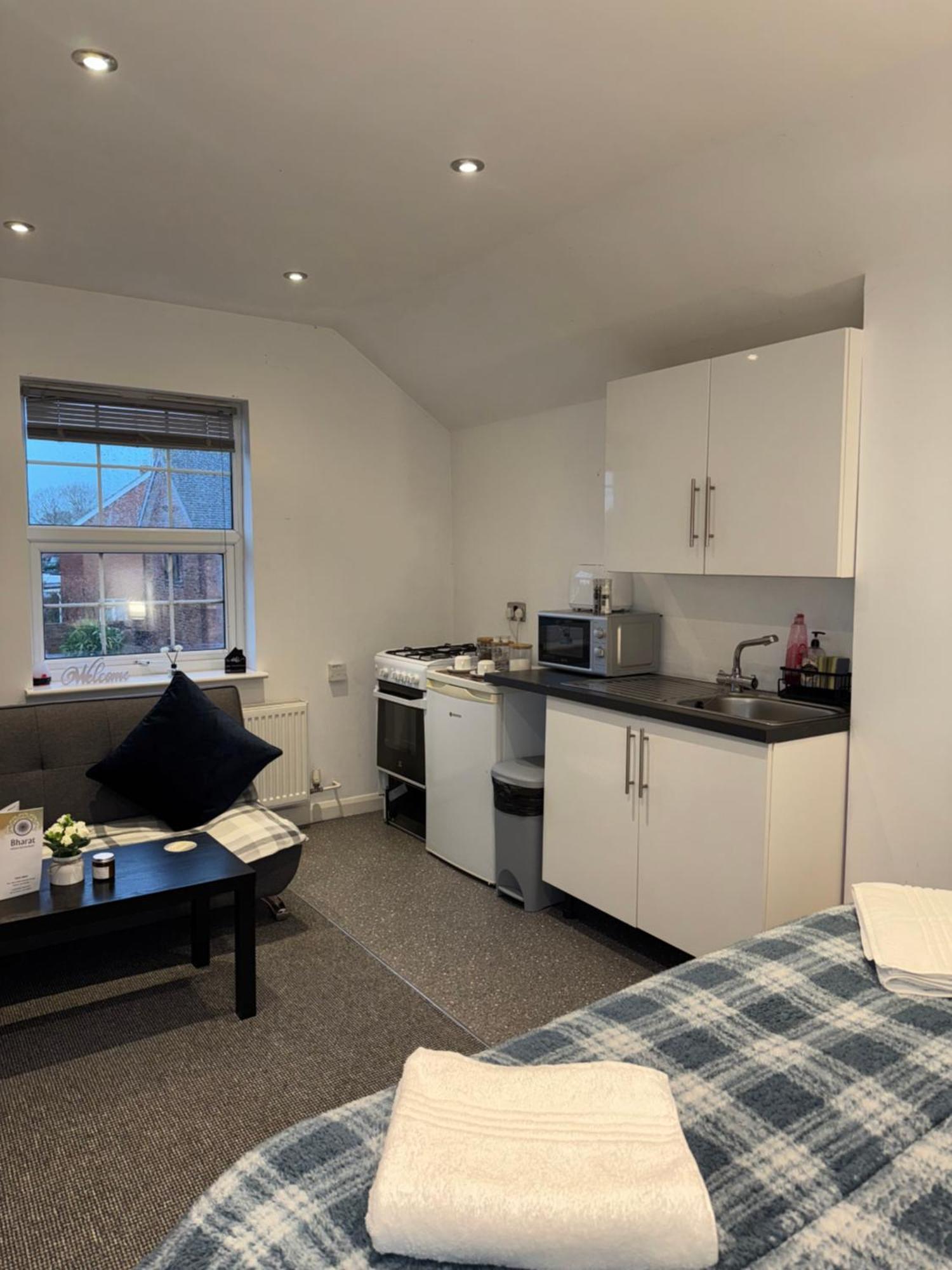 Cosy Countryside Stay- Waters Upton, Telford Esterno foto