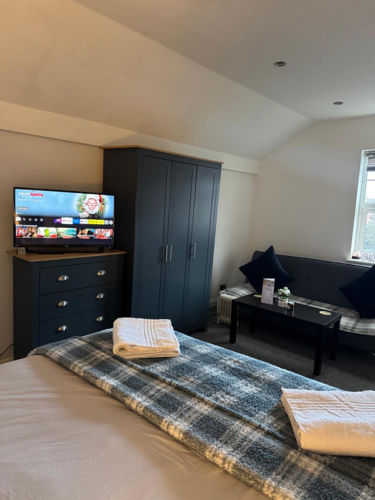 Cosy Countryside Stay- Waters Upton, Telford Esterno foto